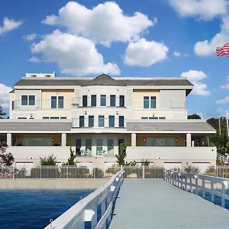 Fathoms Hotel & Marina Port Washington Bagian luar foto